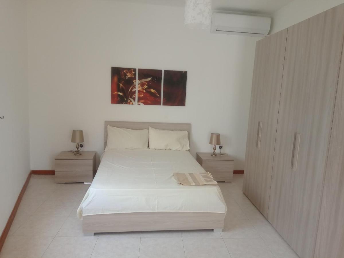 Hideaway Flats Apartment Xlendi Ngoại thất bức ảnh