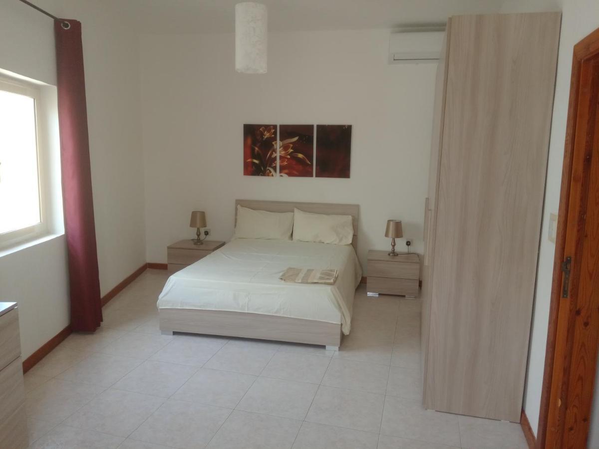 Hideaway Flats Apartment Xlendi Ngoại thất bức ảnh